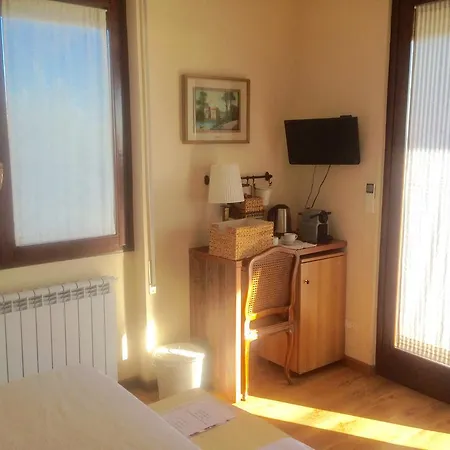 Gasthuis Dal Generale Moniga del Garda